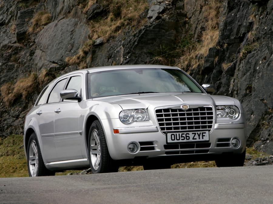  Chrysler 300C Touring 2006 года  (UK) (фото 7 из 30)